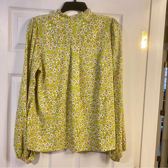 Cupcakes and Cashmere Ditzy Floral Prairie Tunic Blouse Long Sleeve Size Med - Picture 4 of 4